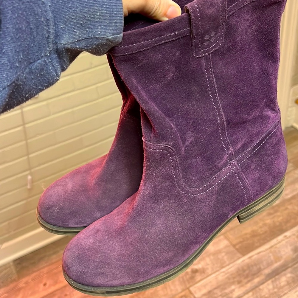 Purple suede boots, so comfortable!